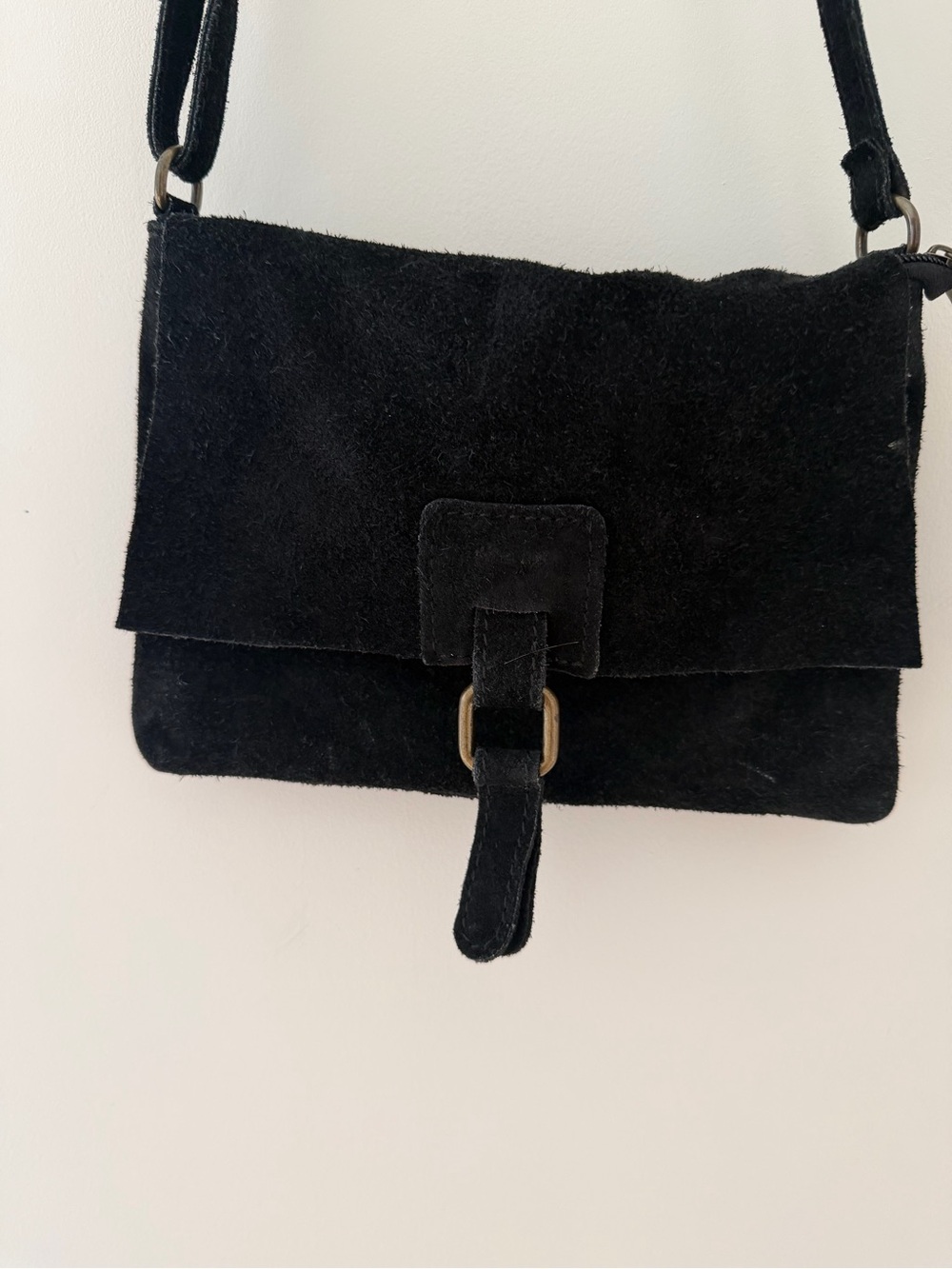Classic Black Suede Crossbody Bag - Timeless Everyday Style